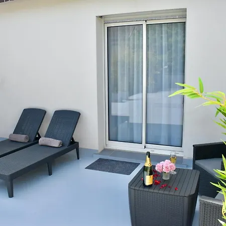 Affittacamere Luxury & - Professional Jaccuzzi And Chelles (Seine-et-Marne)
